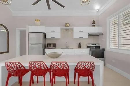 Hospitality Expert Eden Luxe 1 Pool Beach Chef Бухта Монтего