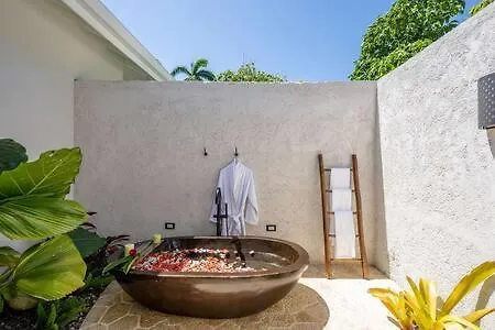 فيلة Hospitality Expert Eden Luxe 1 Pool Beach Chef مونتيغو باي